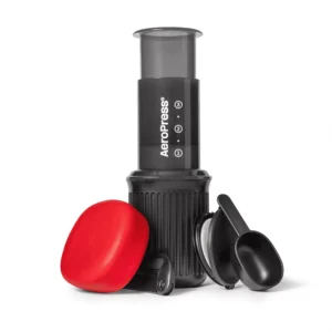 AeroPress Go : ماكينة قهوة محمولة لتحضير قهوة